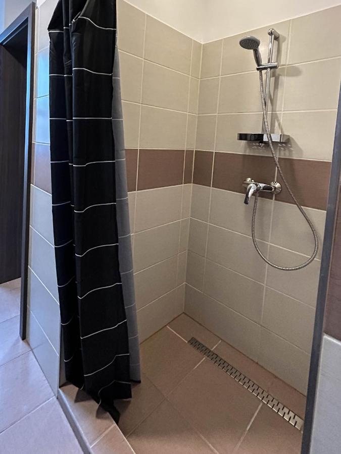 Sflower Apartman 埃格尔 外观 照片